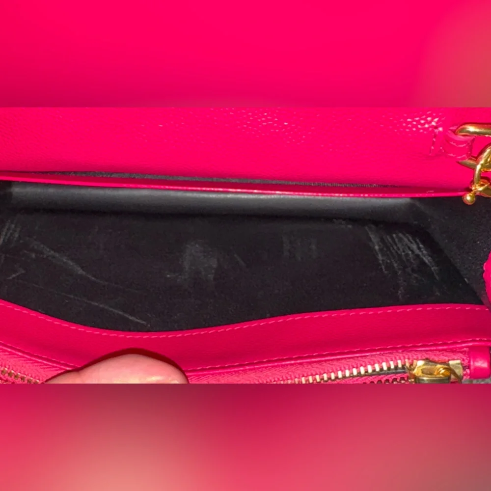 ❌SOLD❌Saint Laurent Grain De Poudre Cassandre Envelope Wallet on Chain crossbody - Picture 10 of 16